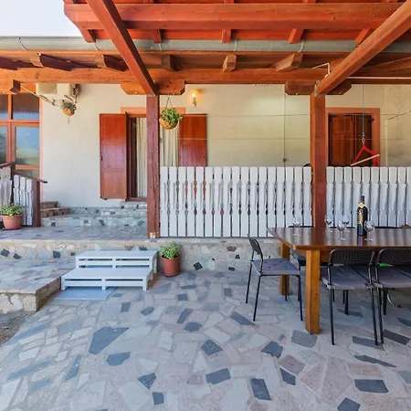 Stunning In With Wifi Пула